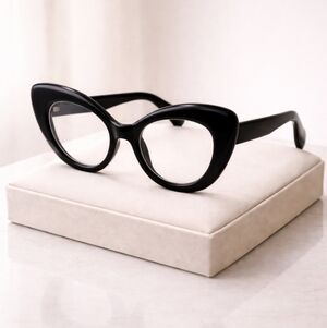 +250 Chic Oversized Black Cat-Eye Readers Glasses